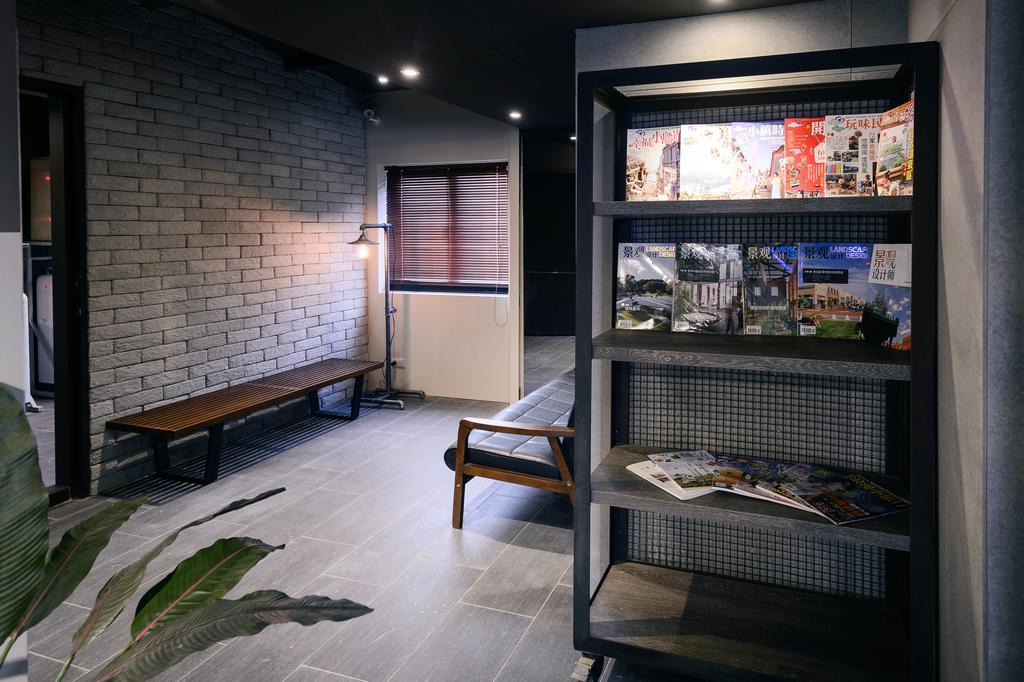 Kiwi Express Hotel-Taichung Station II Екстер'єр фото