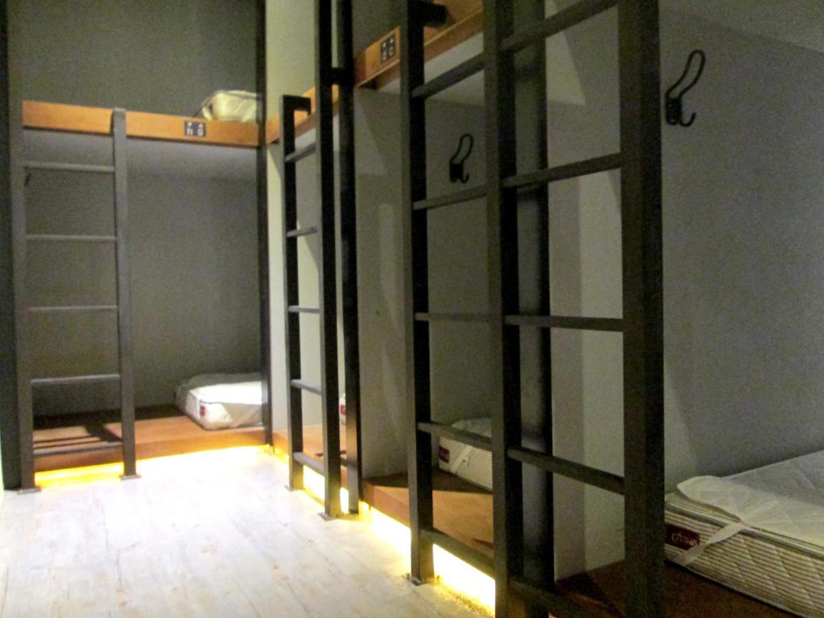 Kiwi Express Hotel-Taichung Station II Номер фото