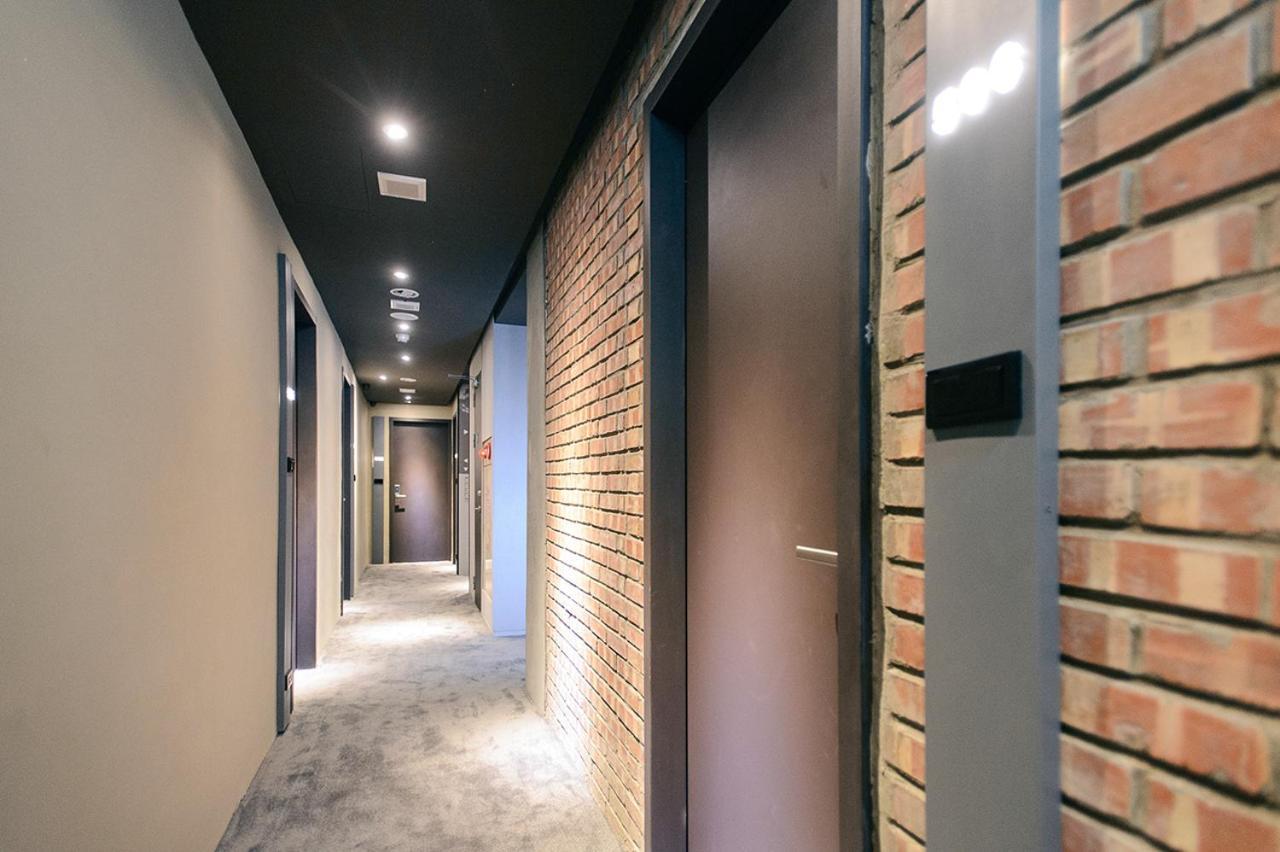 Kiwi Express Hotel-Taichung Station II Екстер'єр фото