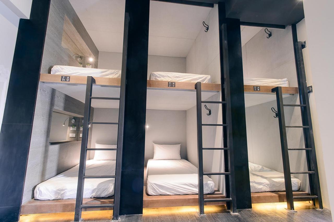 Kiwi Express Hotel-Taichung Station II Екстер'єр фото