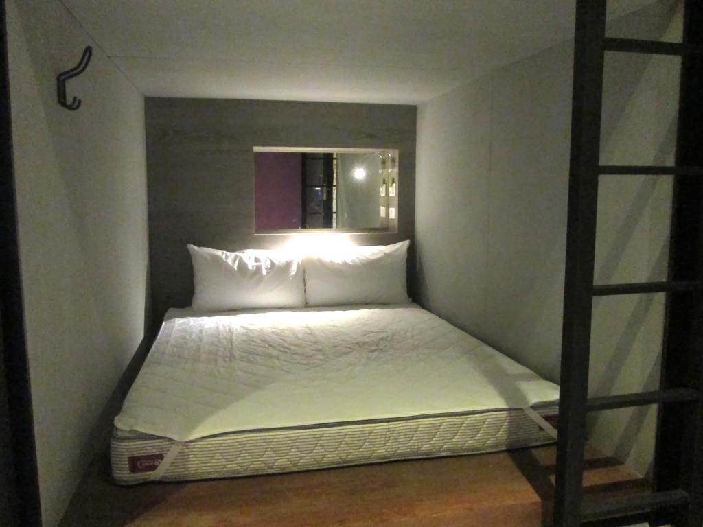 Kiwi Express Hotel-Taichung Station II Номер фото