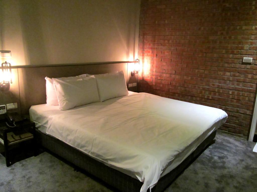 Kiwi Express Hotel-Taichung Station II Екстер'єр фото