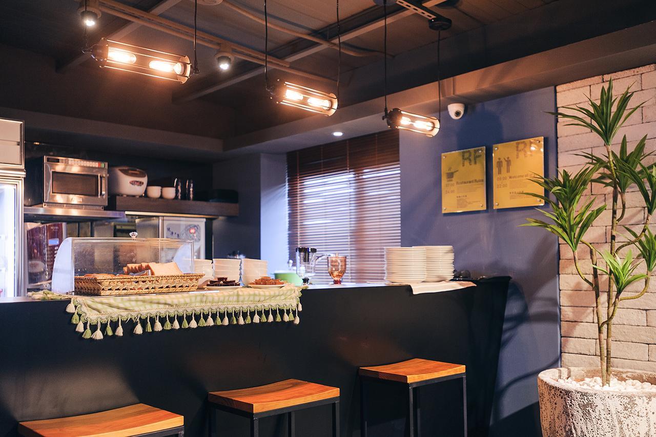 Kiwi Express Hotel-Taichung Station II Екстер'єр фото