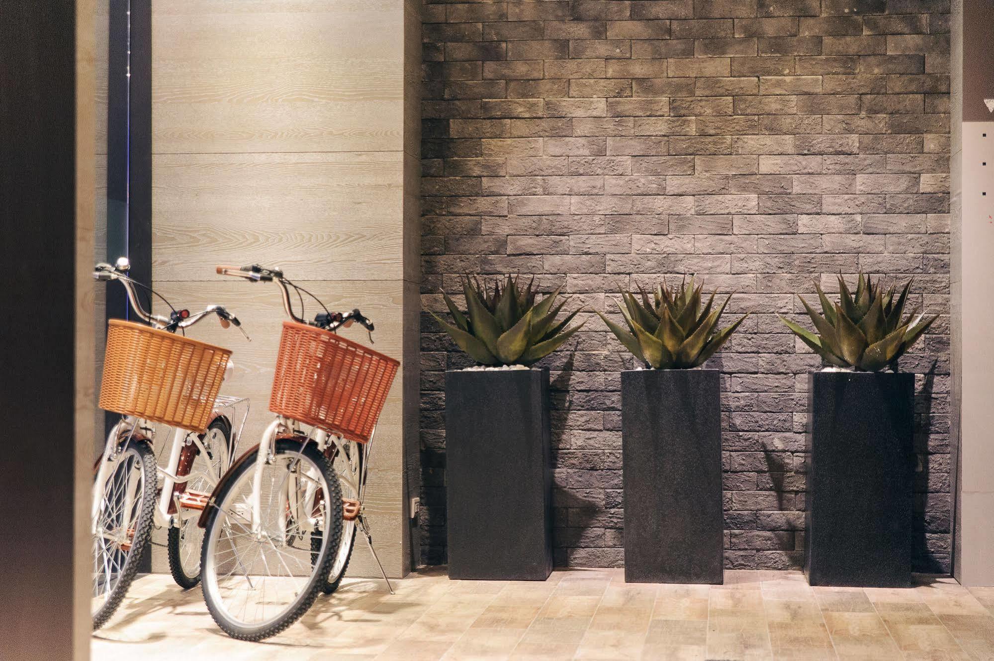 Kiwi Express Hotel-Taichung Station II Екстер'єр фото